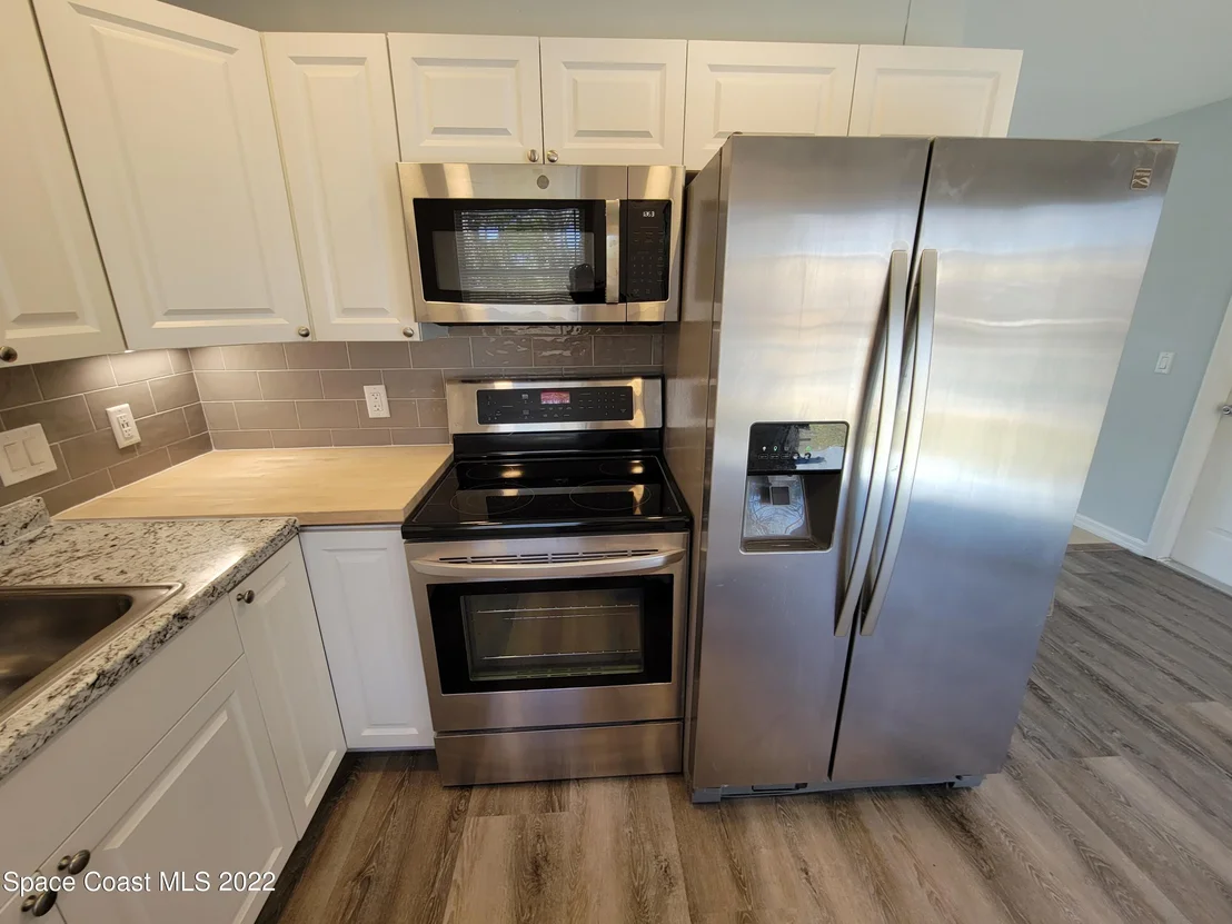 Photo of 337 Ponce De Leon Avenue