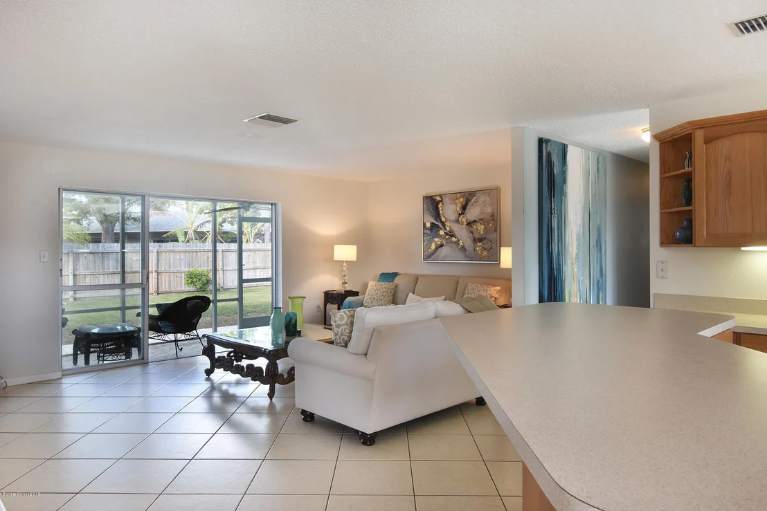 Photo of 385 Formosa Drive