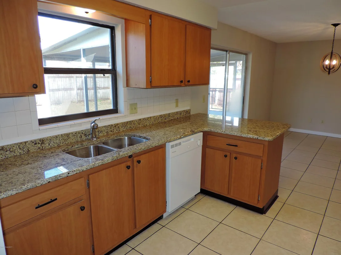Photo of 930 Grant Road