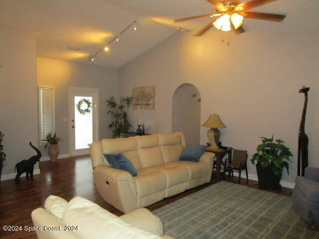 Photo of 1575 Pace Drive NW