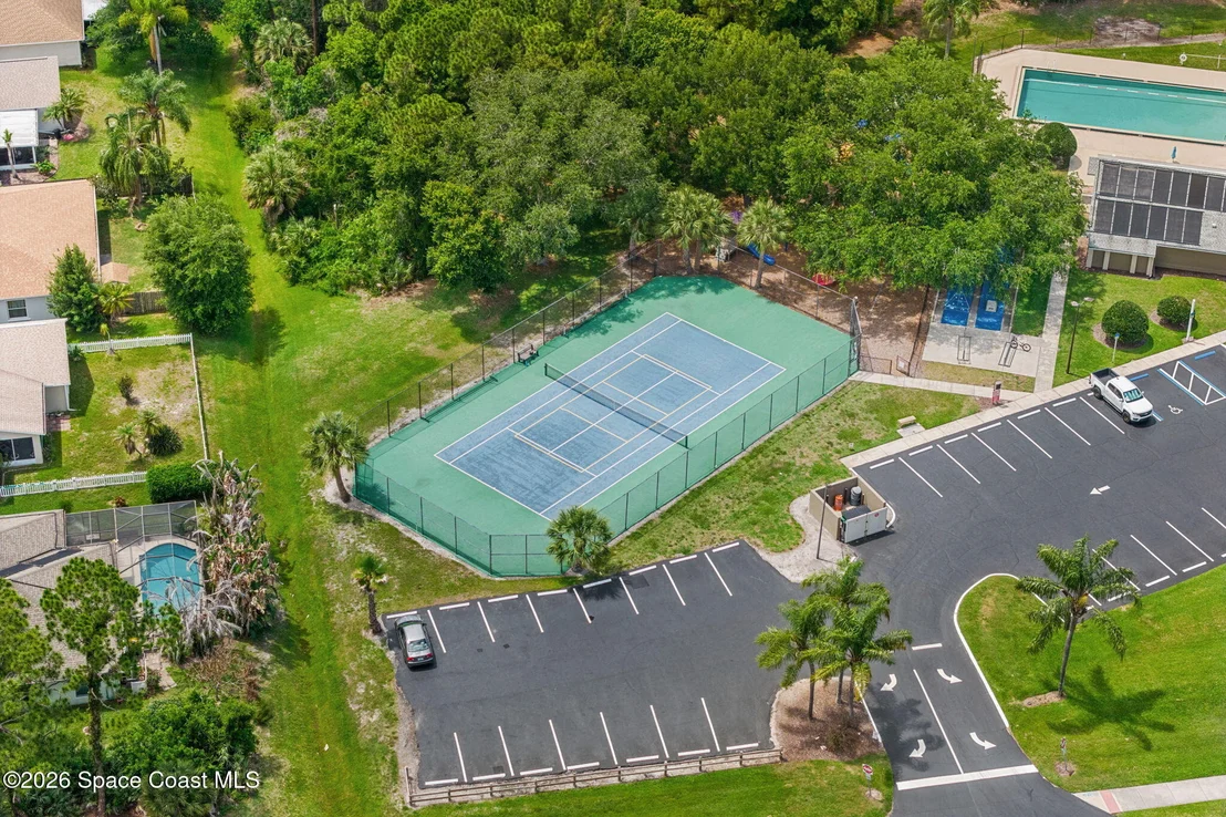 Photo of 992 Shaw Circle