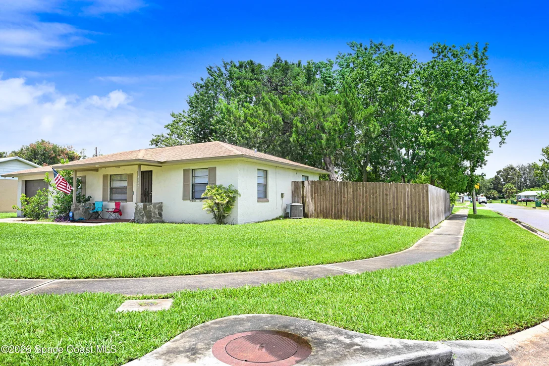 Photo of 2442 Dianne Drive