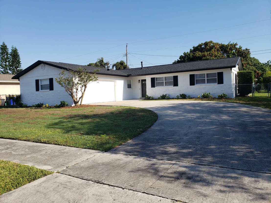 Photo of 976 Nagle Drive