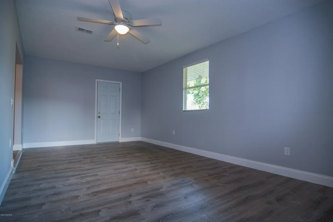 Photo of 1211 Bard Lane NE