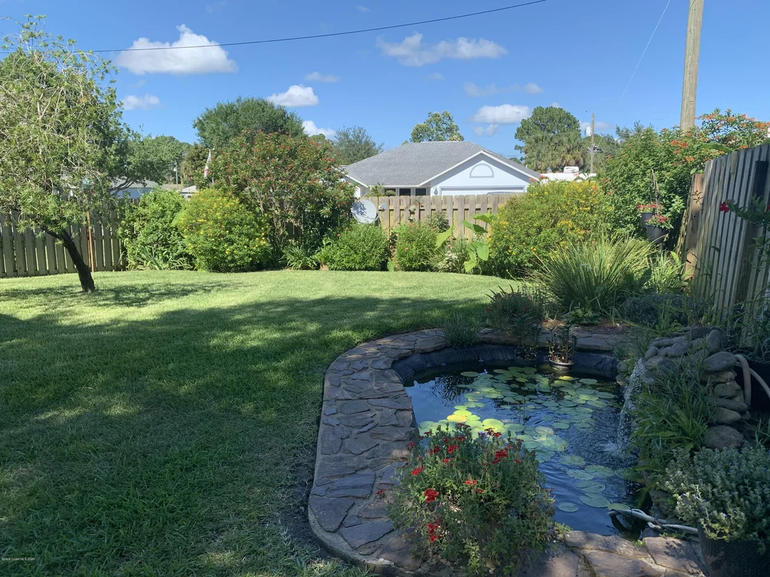 Photo of 5275 Devon Street