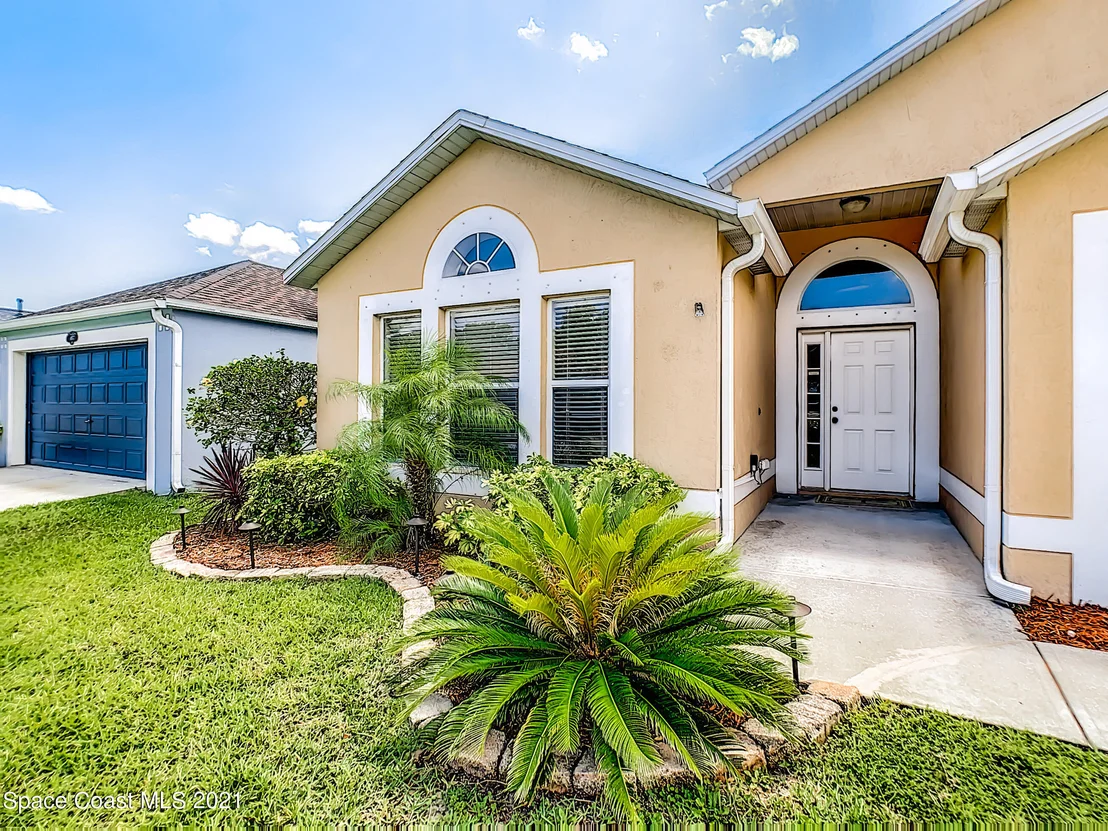 Photo of 4087 Four Lakes Drive