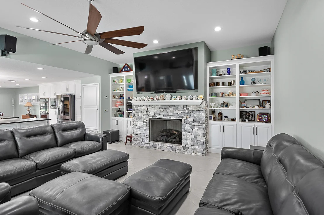 Photo of 1054 Pinetree Drive