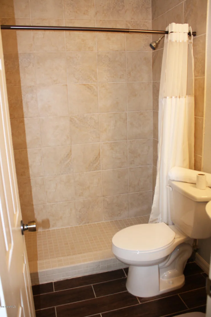 Photo of 220 Avenida Central