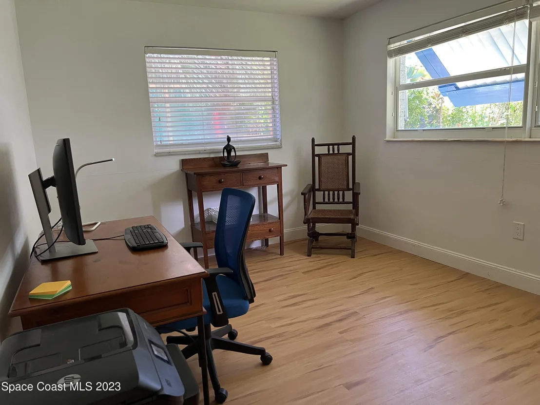 Photo of 526 Sunset Boulevard