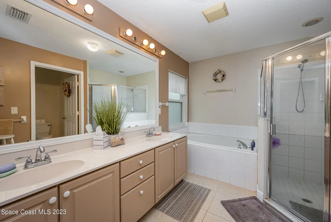 Photo of 2181 Stratford Pointe Drive
