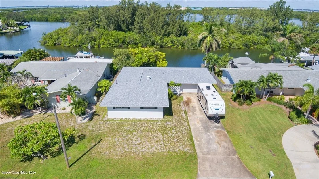 Photo of 124 La Riviere Road
