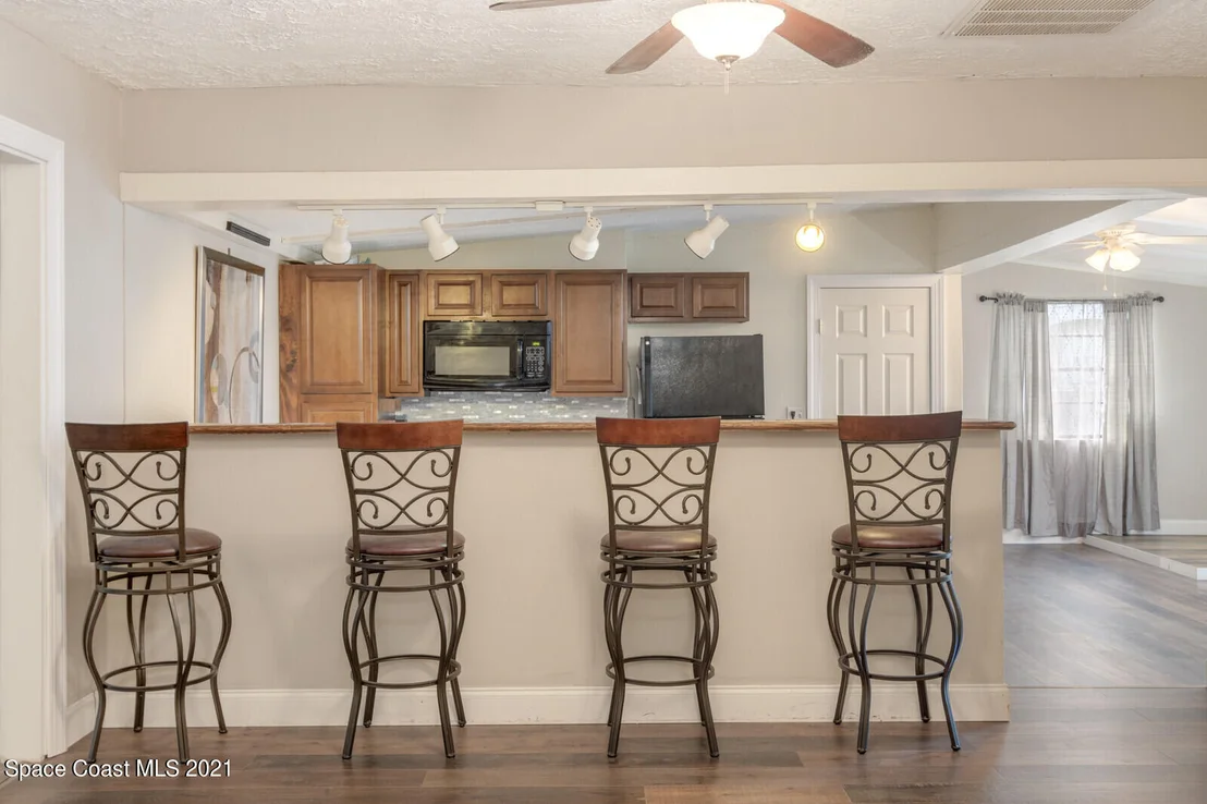 Photo of 2510 Spence Drive NE