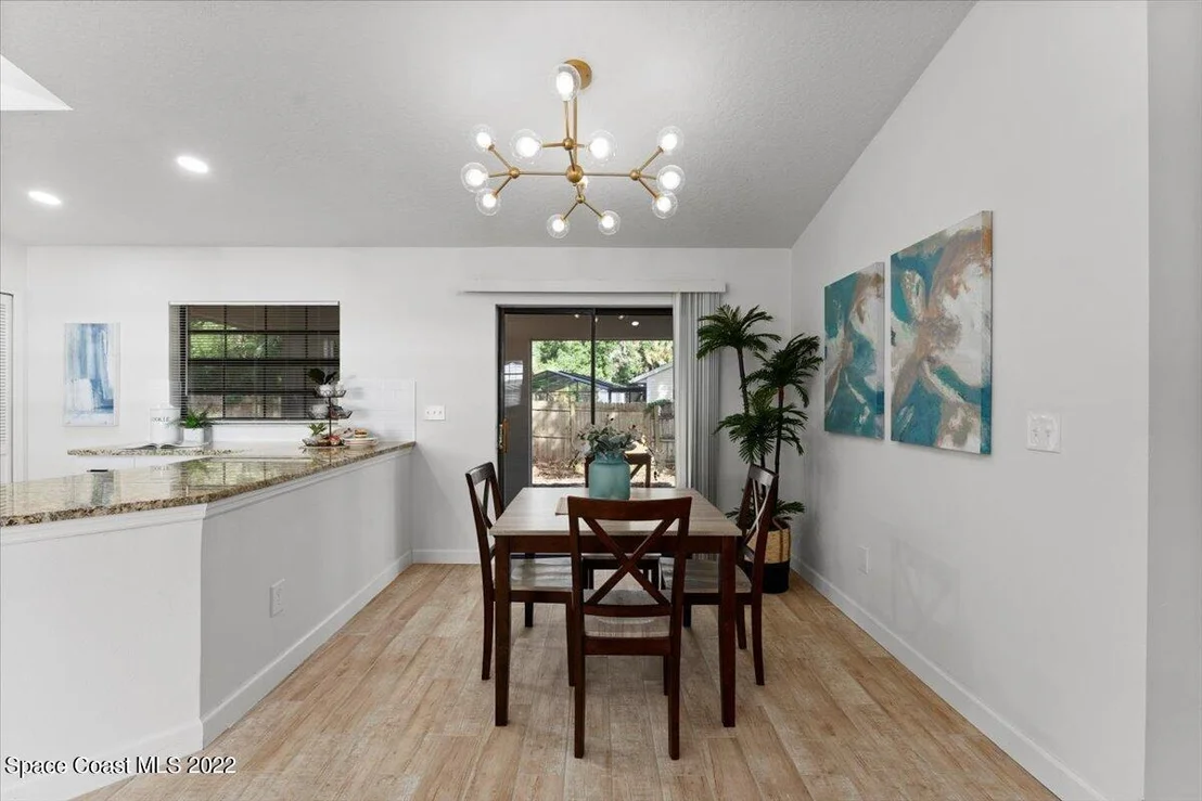 Photo of 6085 Balboa Street