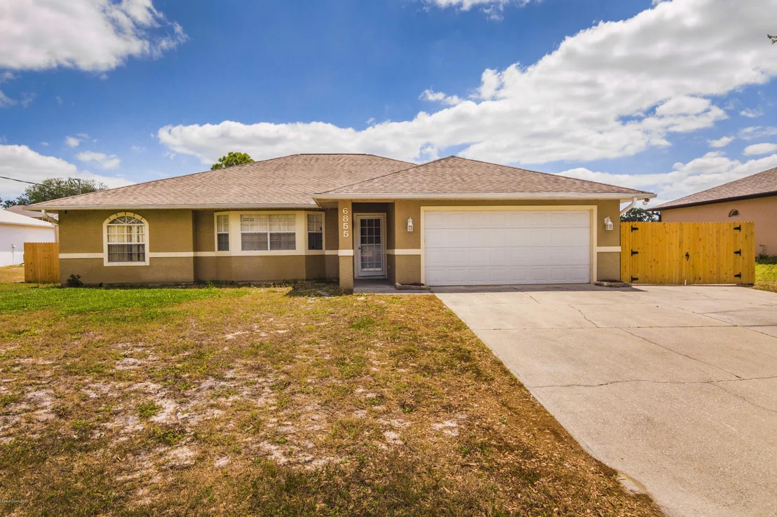 Photo of 6855 Cedar Avenue