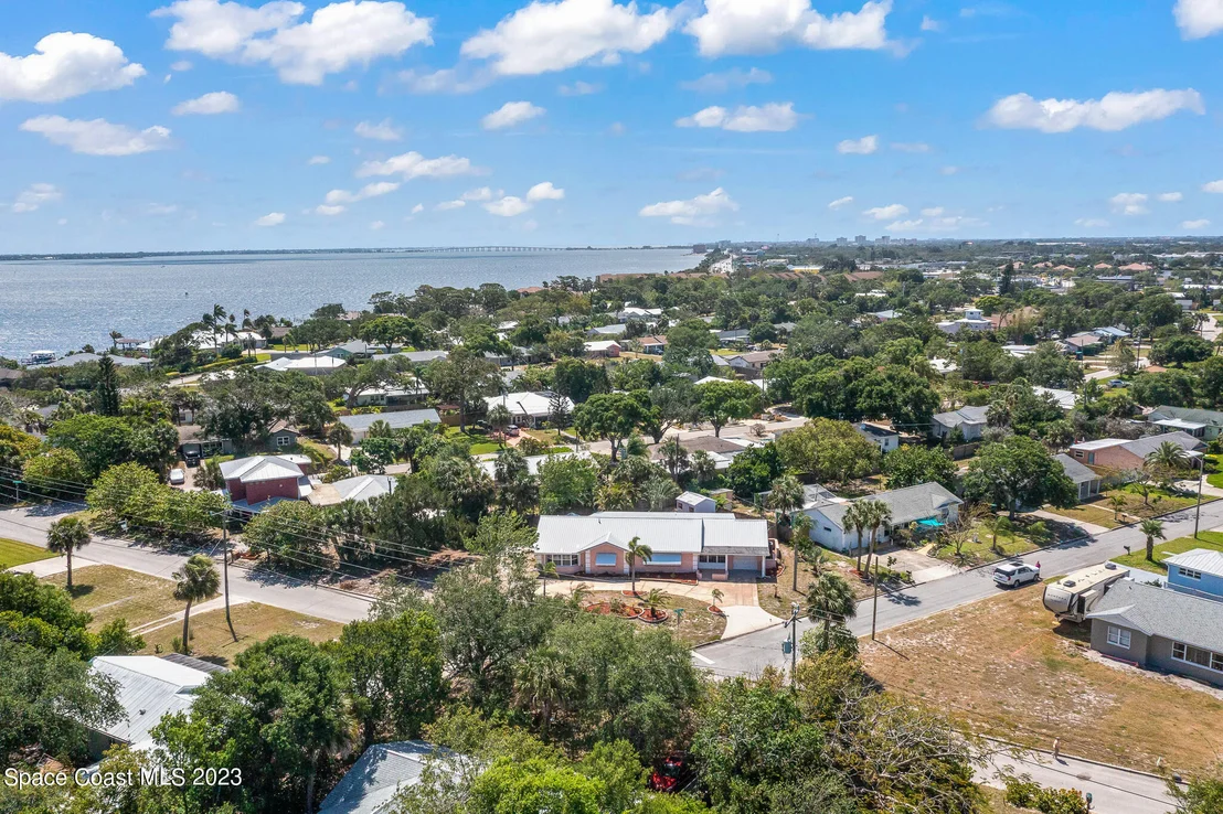 Photo of 863 Pelican Lane