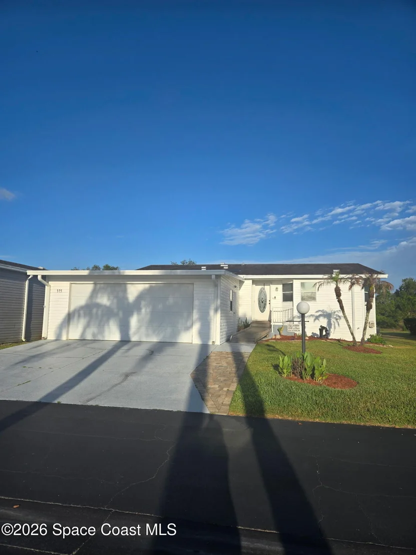 Photo of Unit 213 at 375 Outer Drive NE