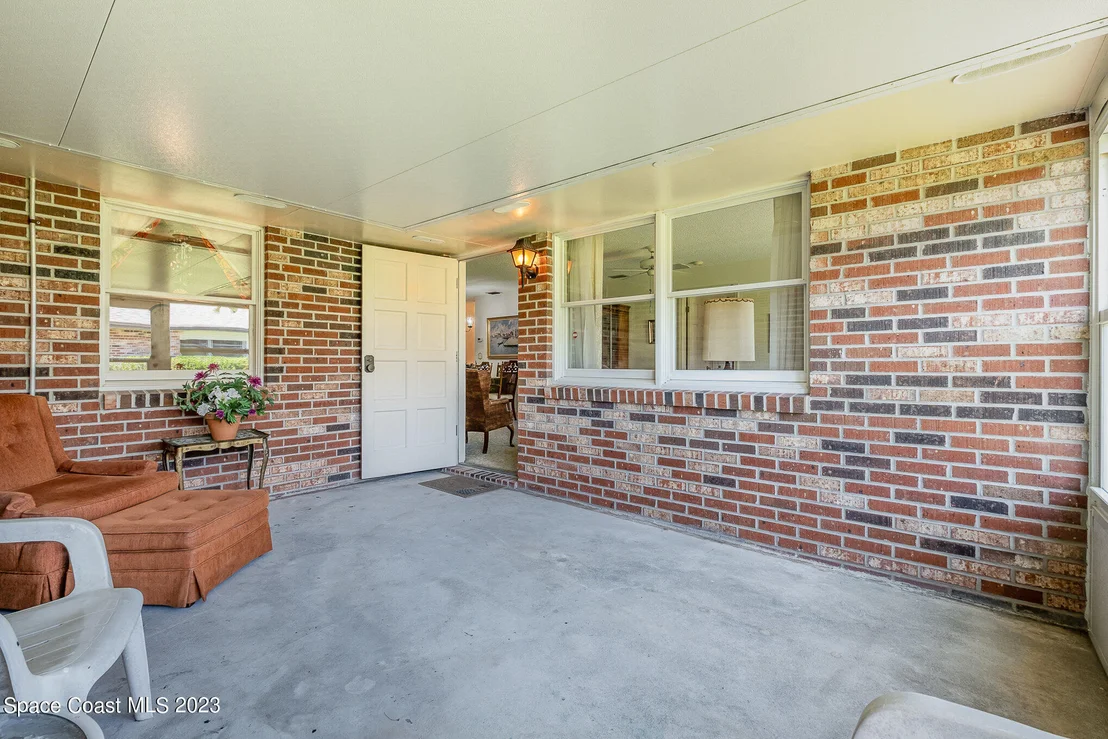 Photo of 228 Chalet Avenue
