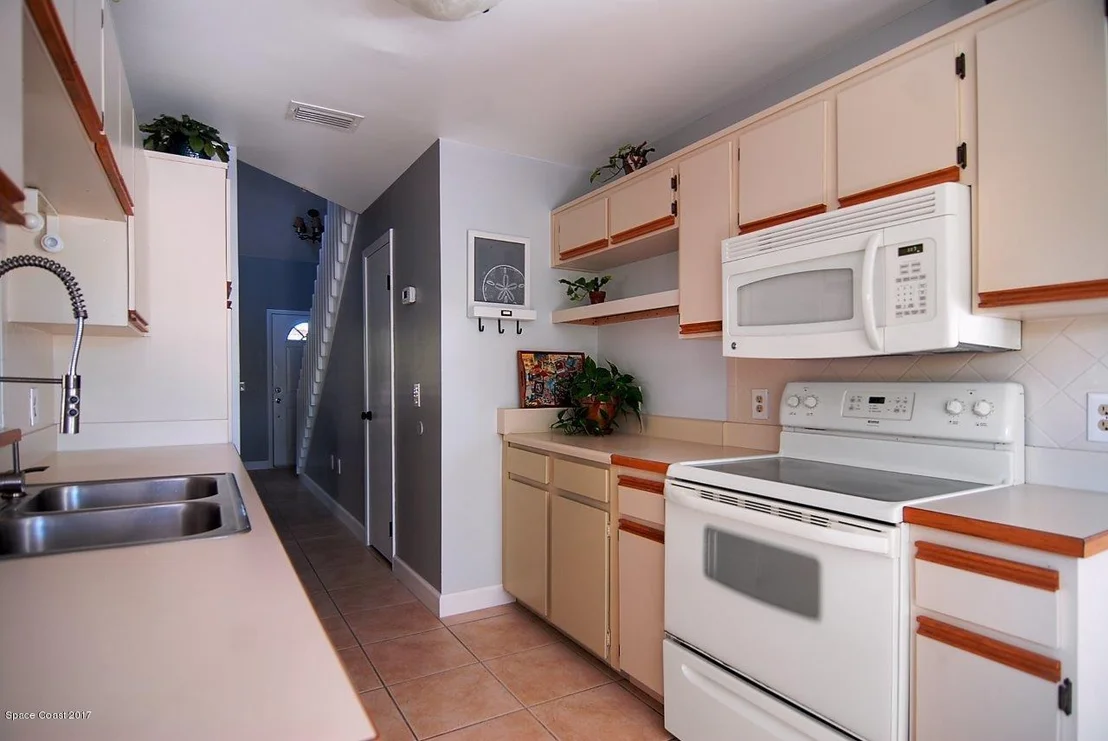 Photo of 1784 Clover Circle