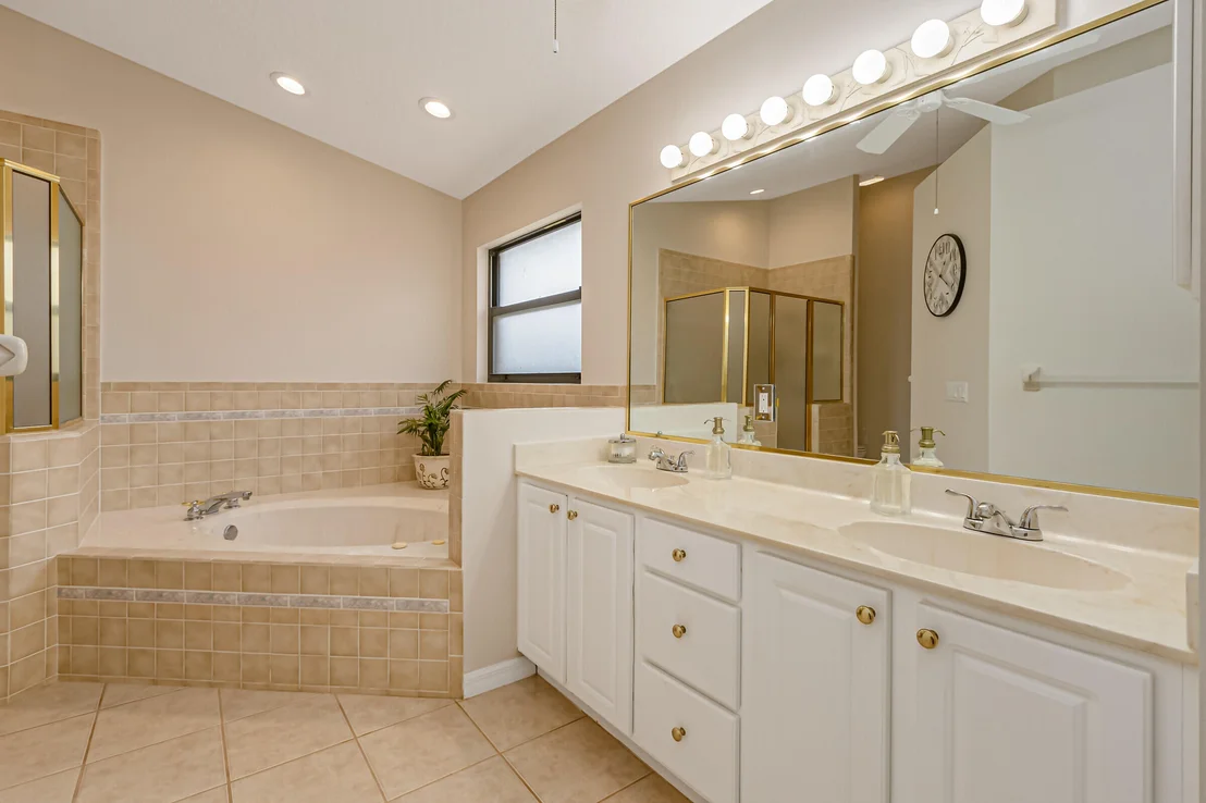 Photo of 3552 Swallow Drive