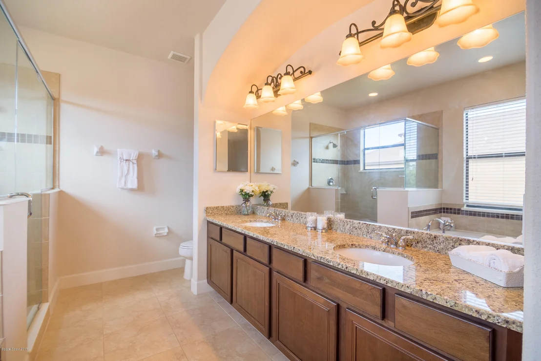 Photo of 1200 Talon Way