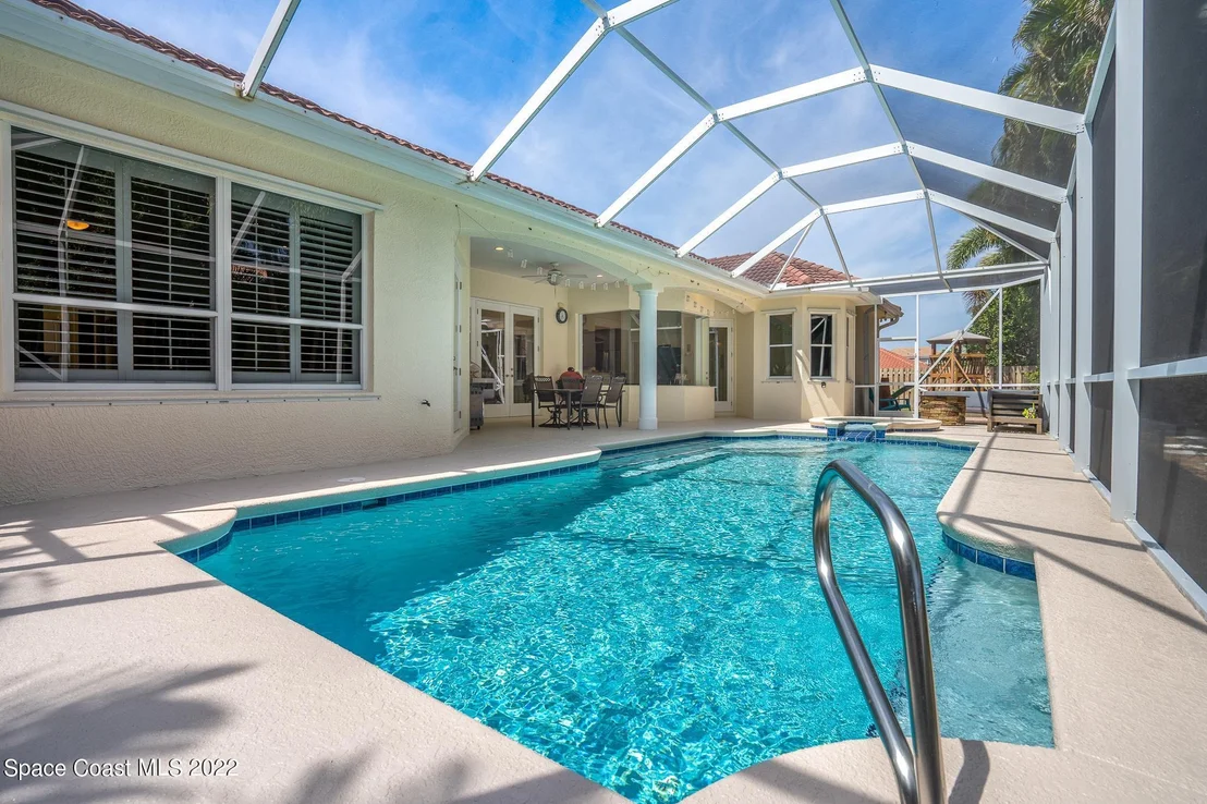 Photo of 356 Southampton Drive