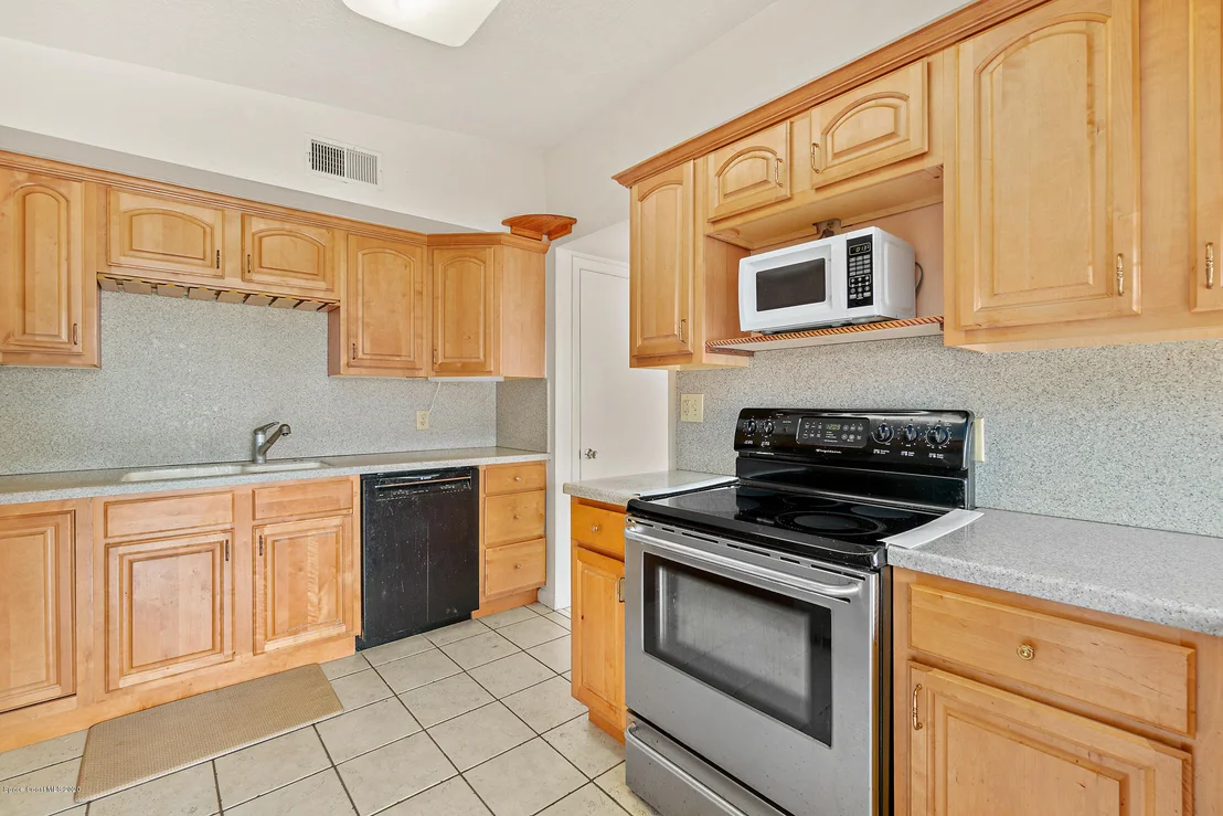 Photo of 1033 Genevieve Avenue