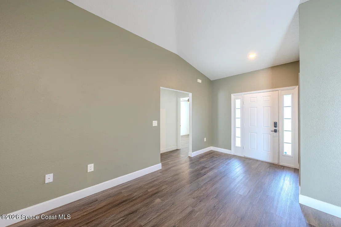 Photo of 2655 Laurel Road