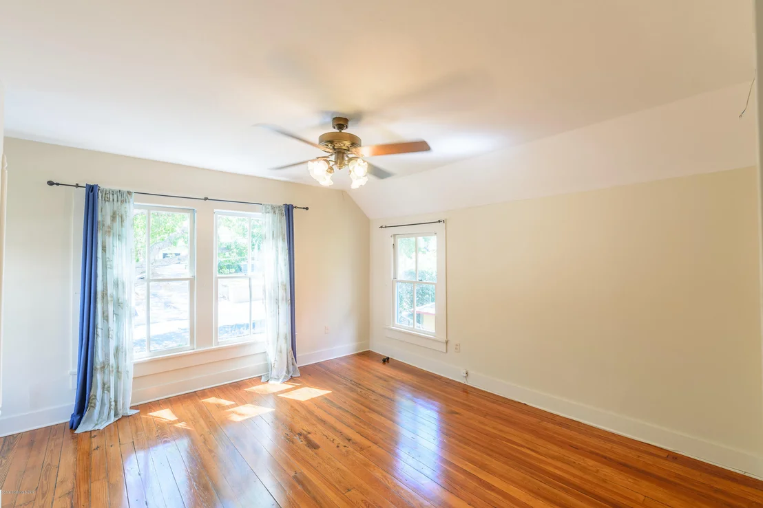 Photo of 36 Barton Avenue