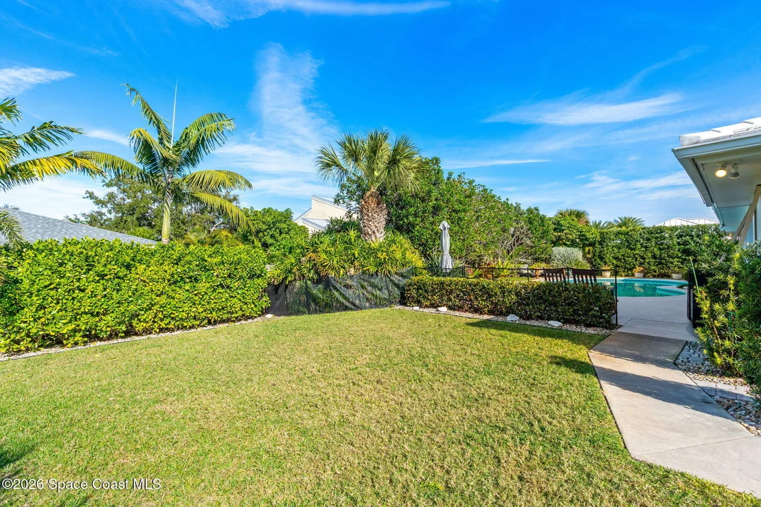 Photo of 656 Franklyn Avenue