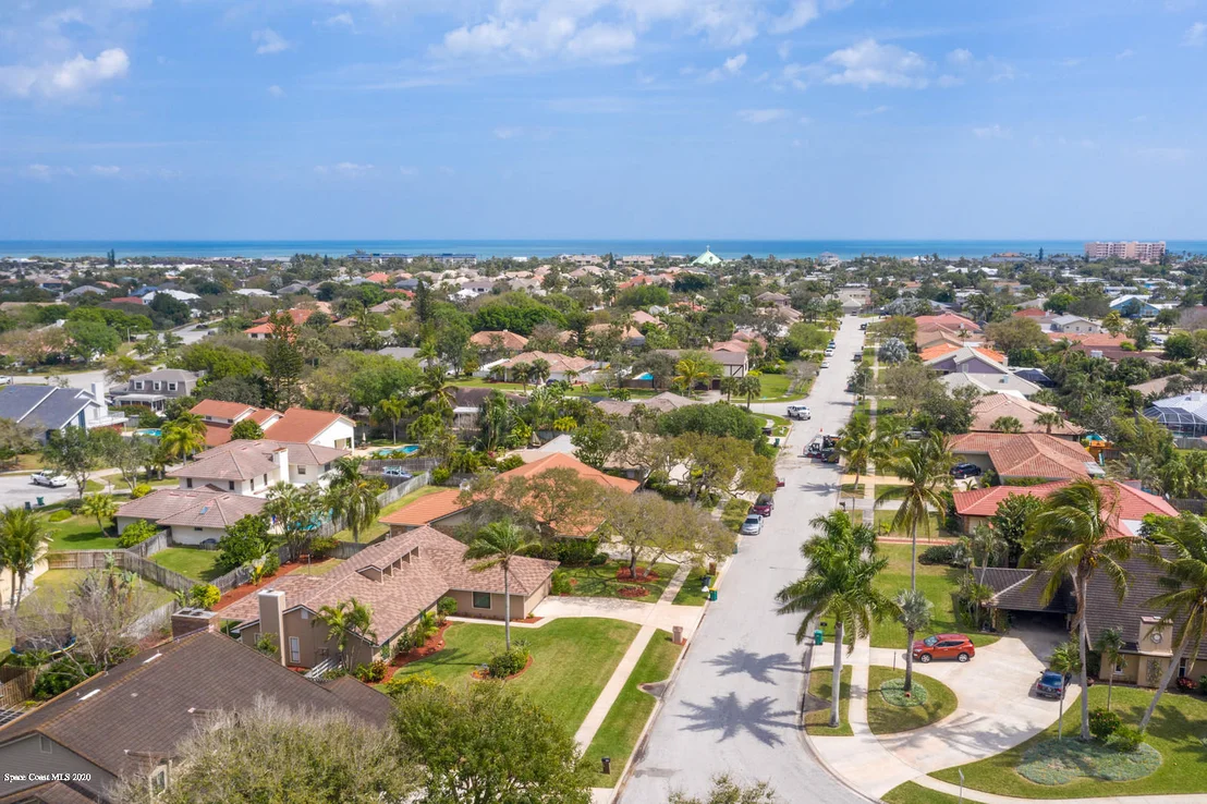 Photo of 552 Rio Casa Drive N