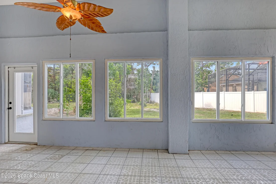 Photo of 427 Kimberly Drive