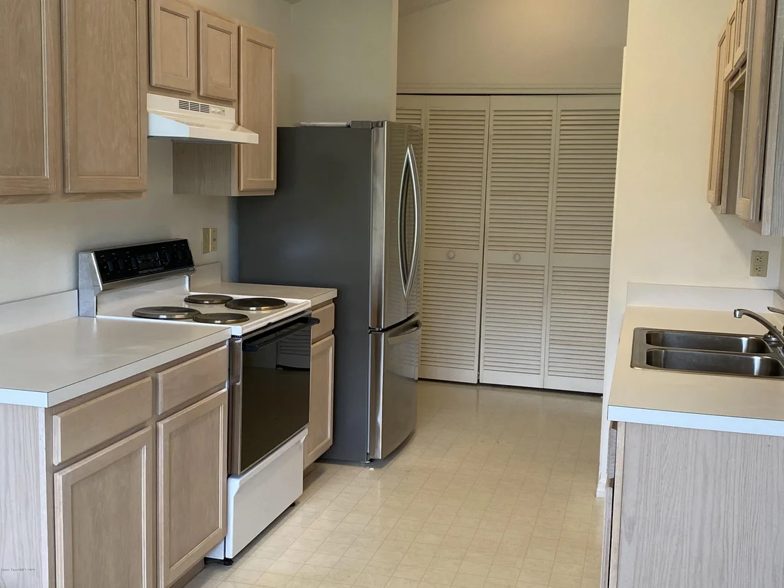 Photo of 3379 Lake View Circle