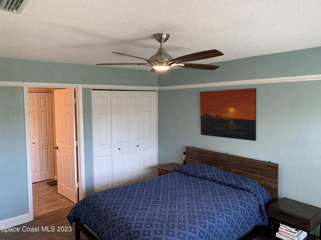 Photo of 401 Port Malabar Boulevard NE