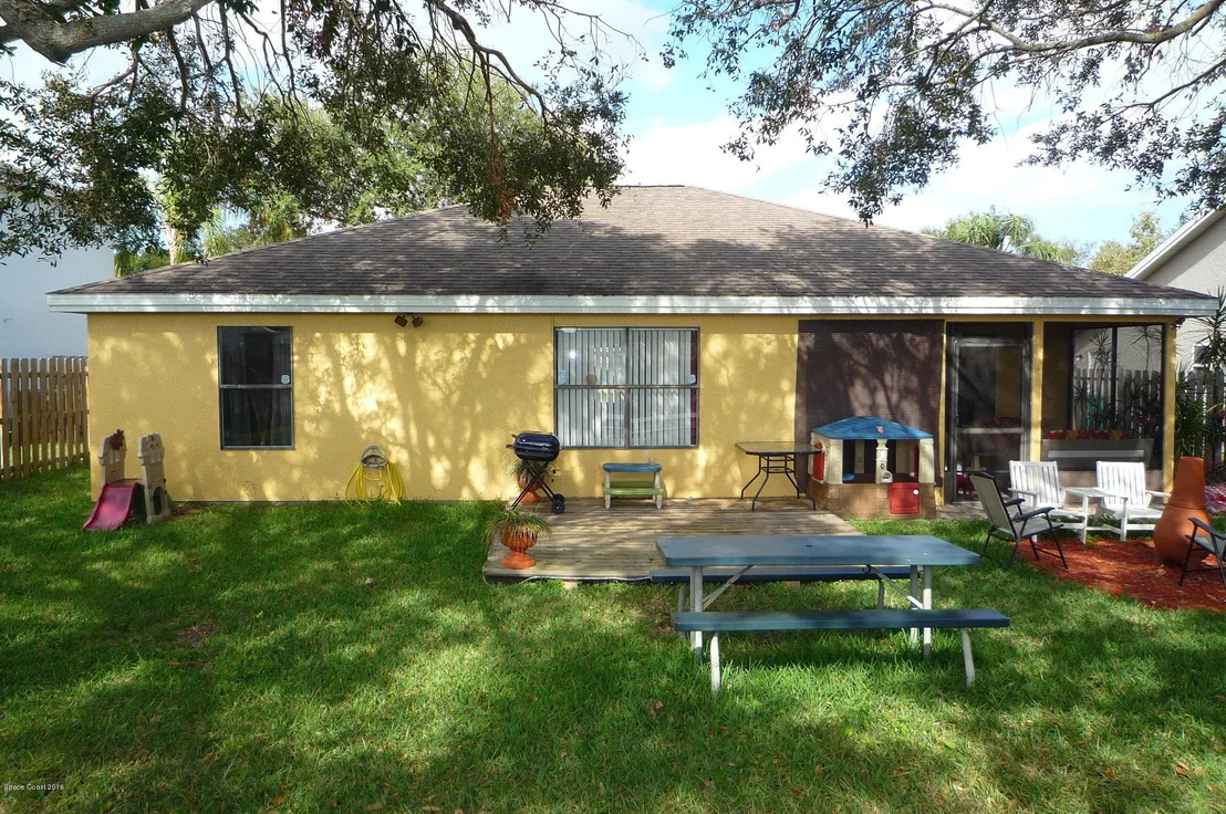 Photo of 7237 Hammock Lakes Drive