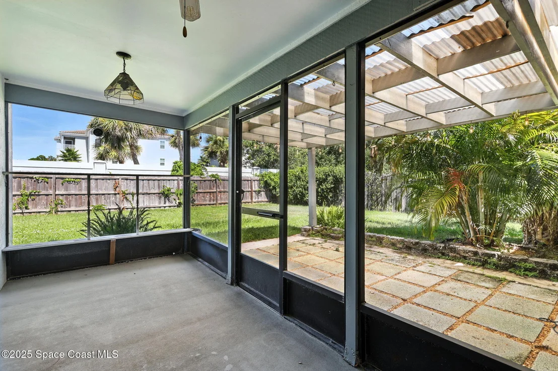 Photo of 4330 Silver Lake Drive