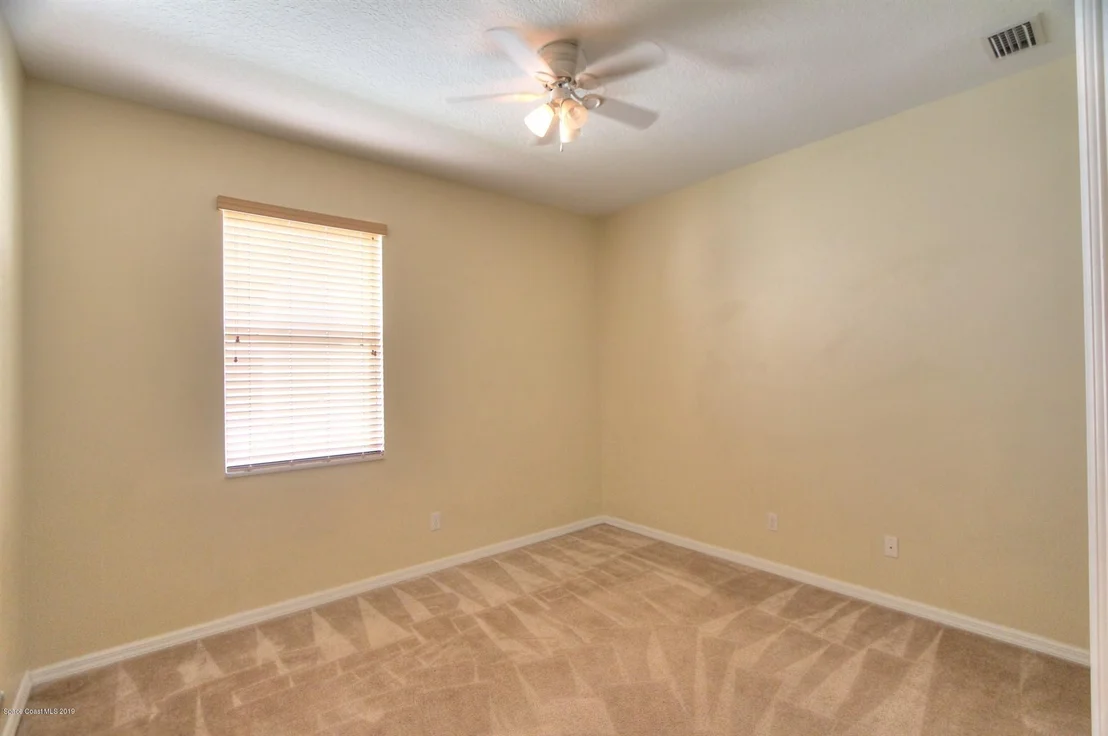 Photo of 4490 Portage Trail