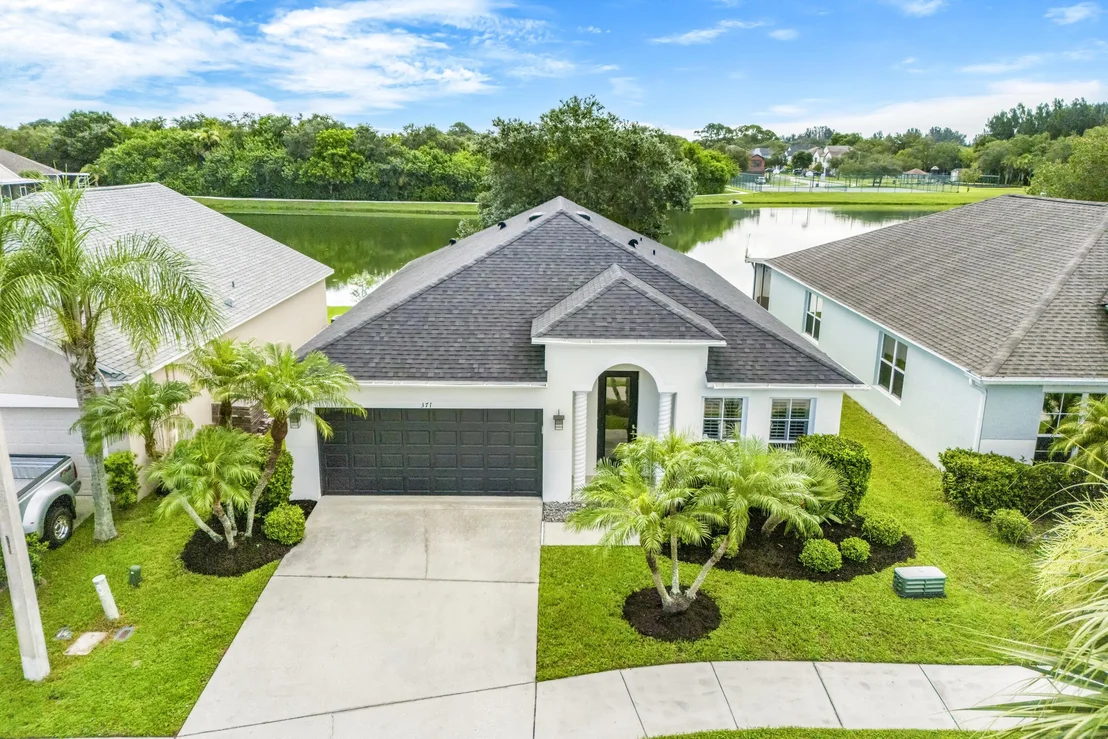Photo of 371 Cressa Circle