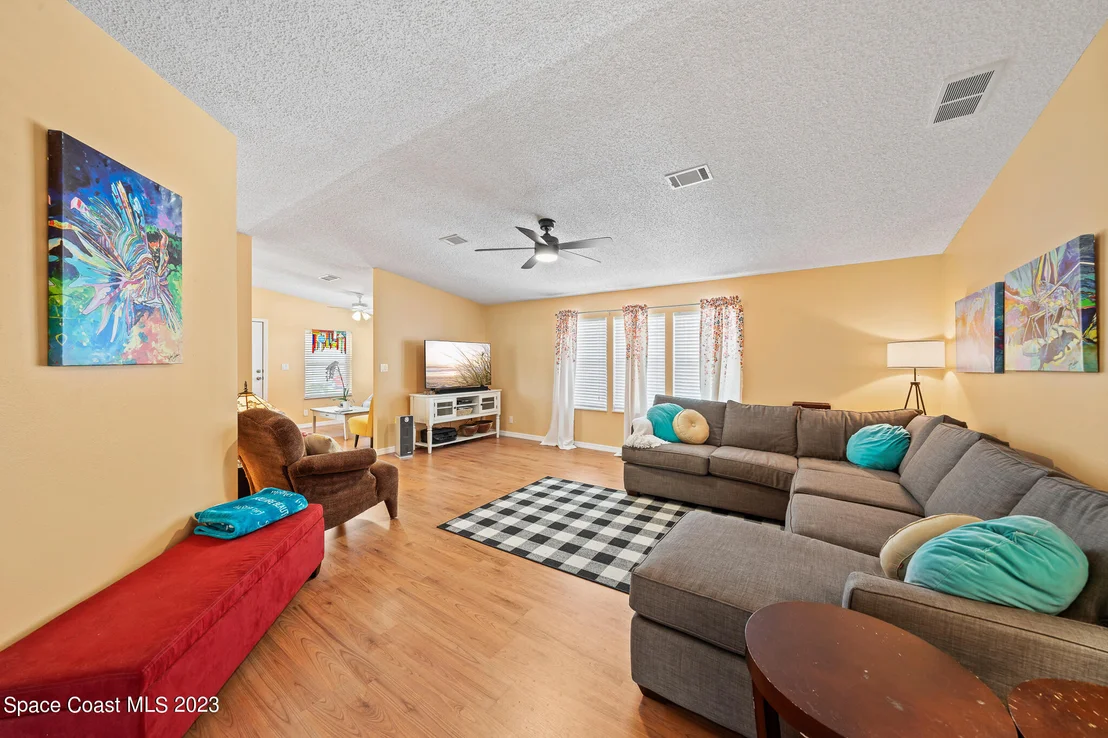 Photo of 1907 Mango Street NE