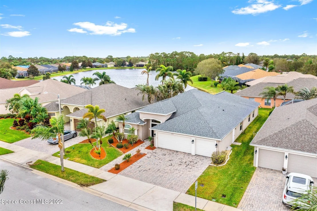 Photo of 2118 Auburn Lakes Drive