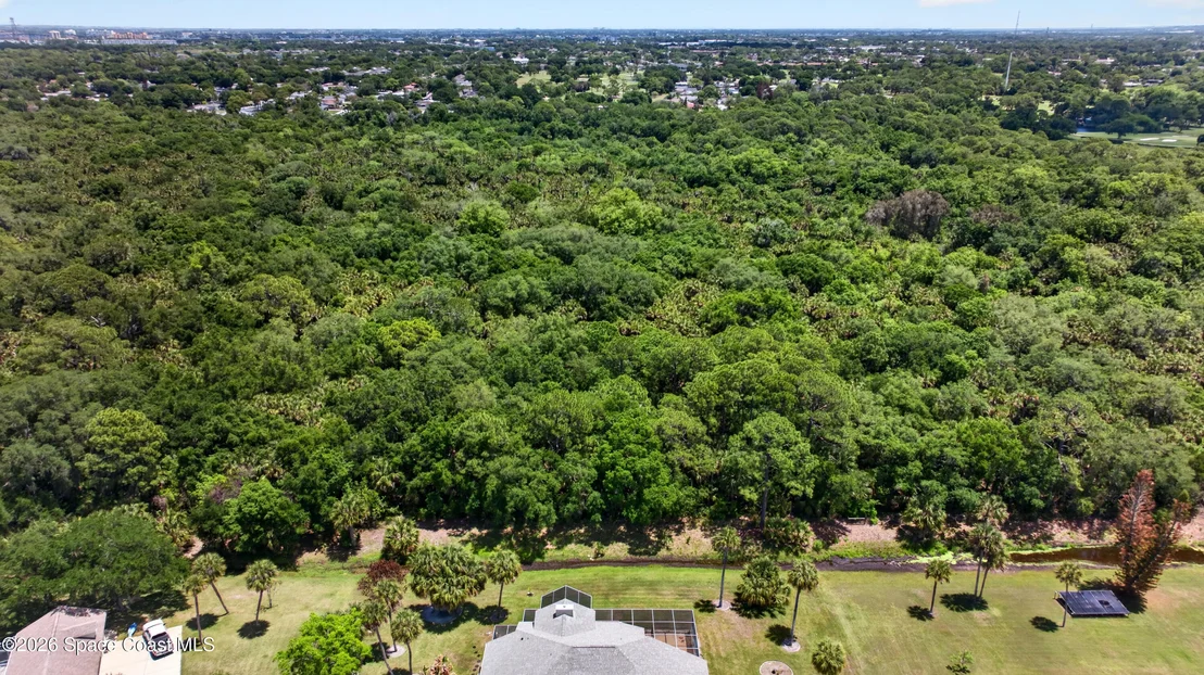 Photo of 900 Bluegrass Lane
