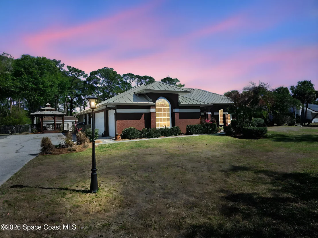 Photo of 4920 Shade Tree Street