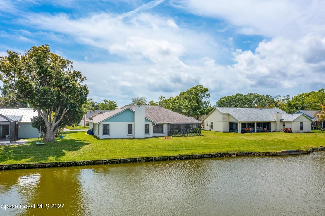 Photo of 1244 Lakeview Drive