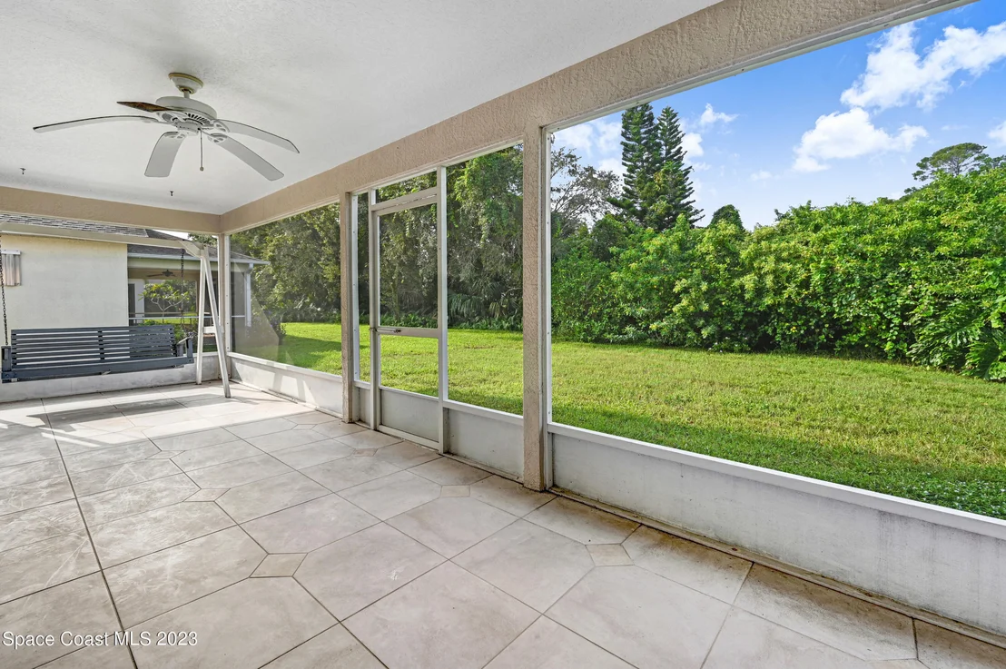 Photo of 974 Pine Creek Circle NE
