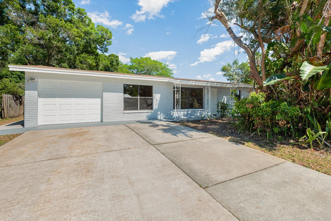Photo of 1561 Arnold Drive