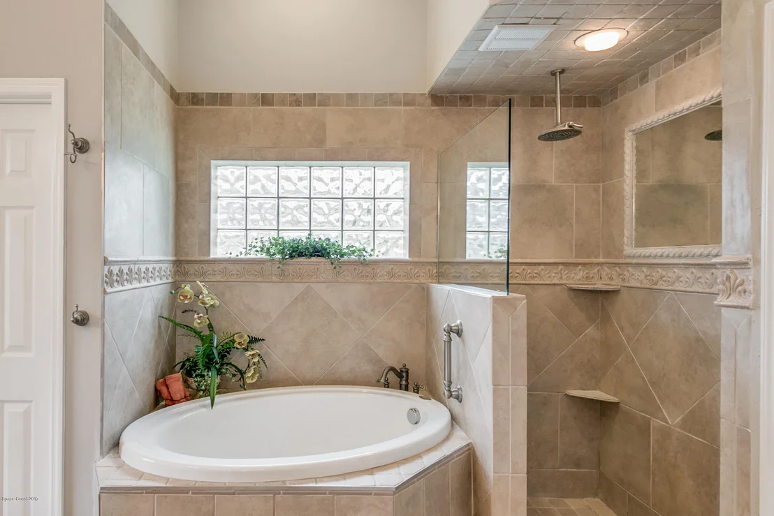 Photo of 4870 Verona Circle