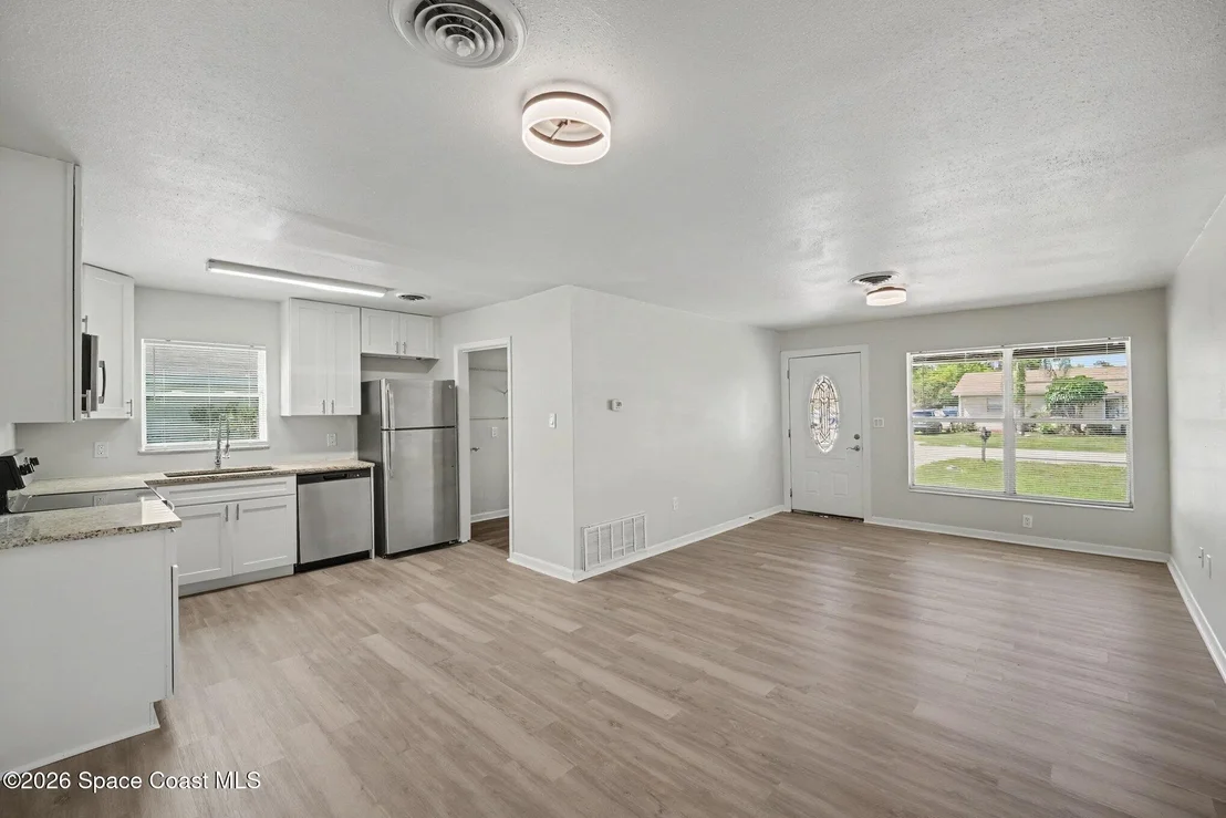 Photo of 1021 Bernice Road