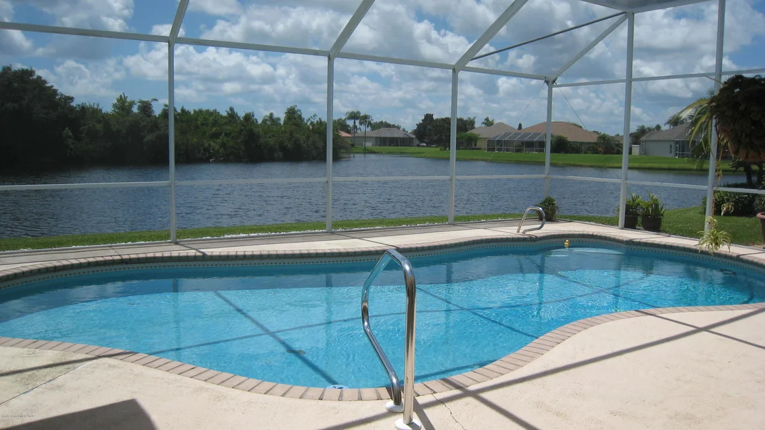 Photo of 923 Wildwood Drive