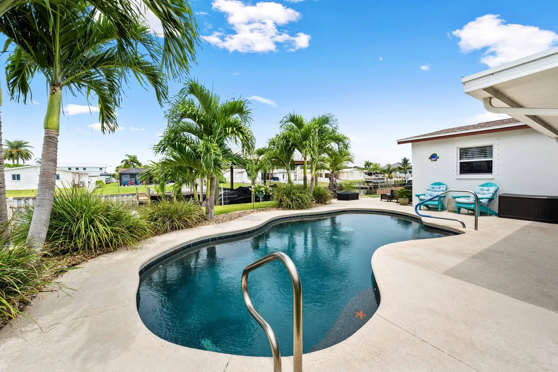 Photo of 420 Sparrow Drive
