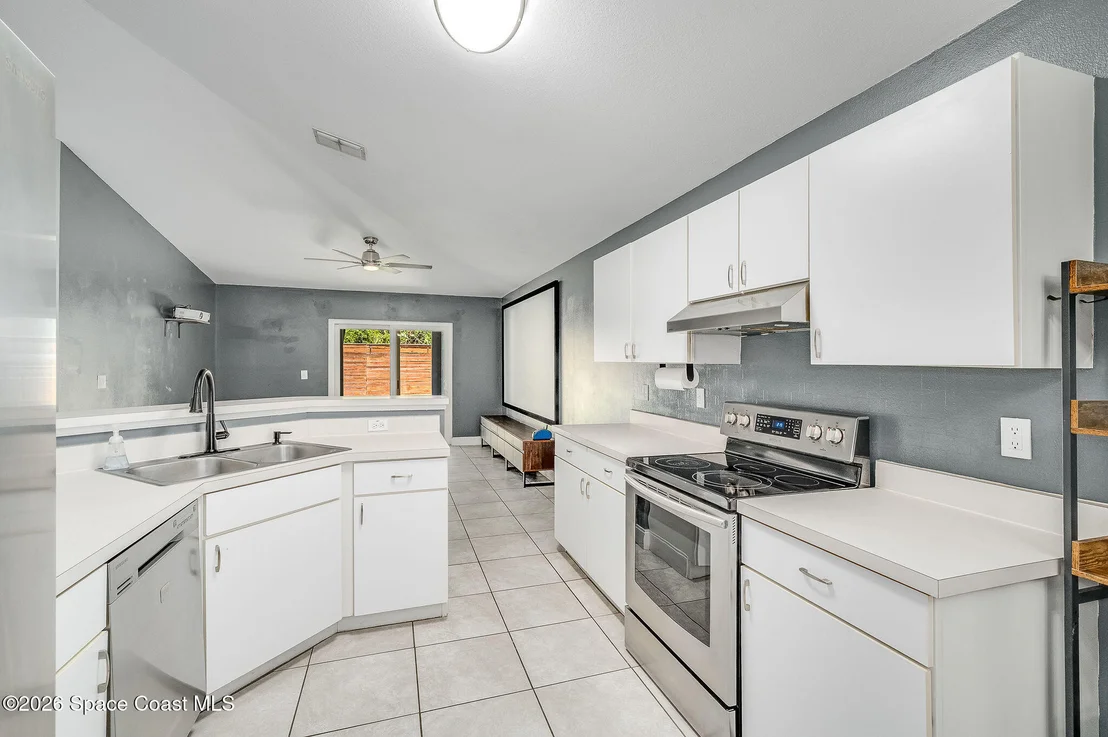 Photo of 1664 Vista Lake Circle