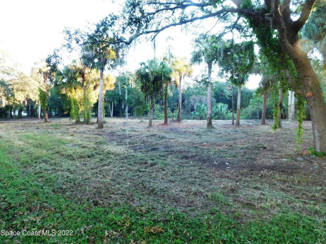 Photo of 3535 Hield Road